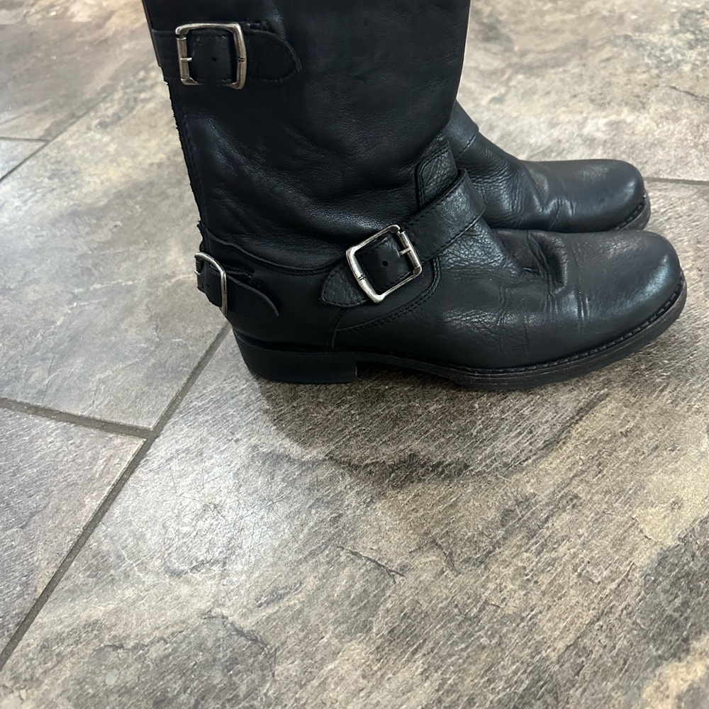 Frye Veronica Short Boot women’s size 7